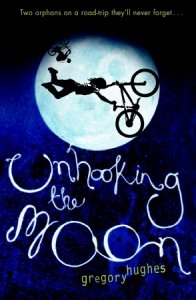 Copertina  Unhooking the moon